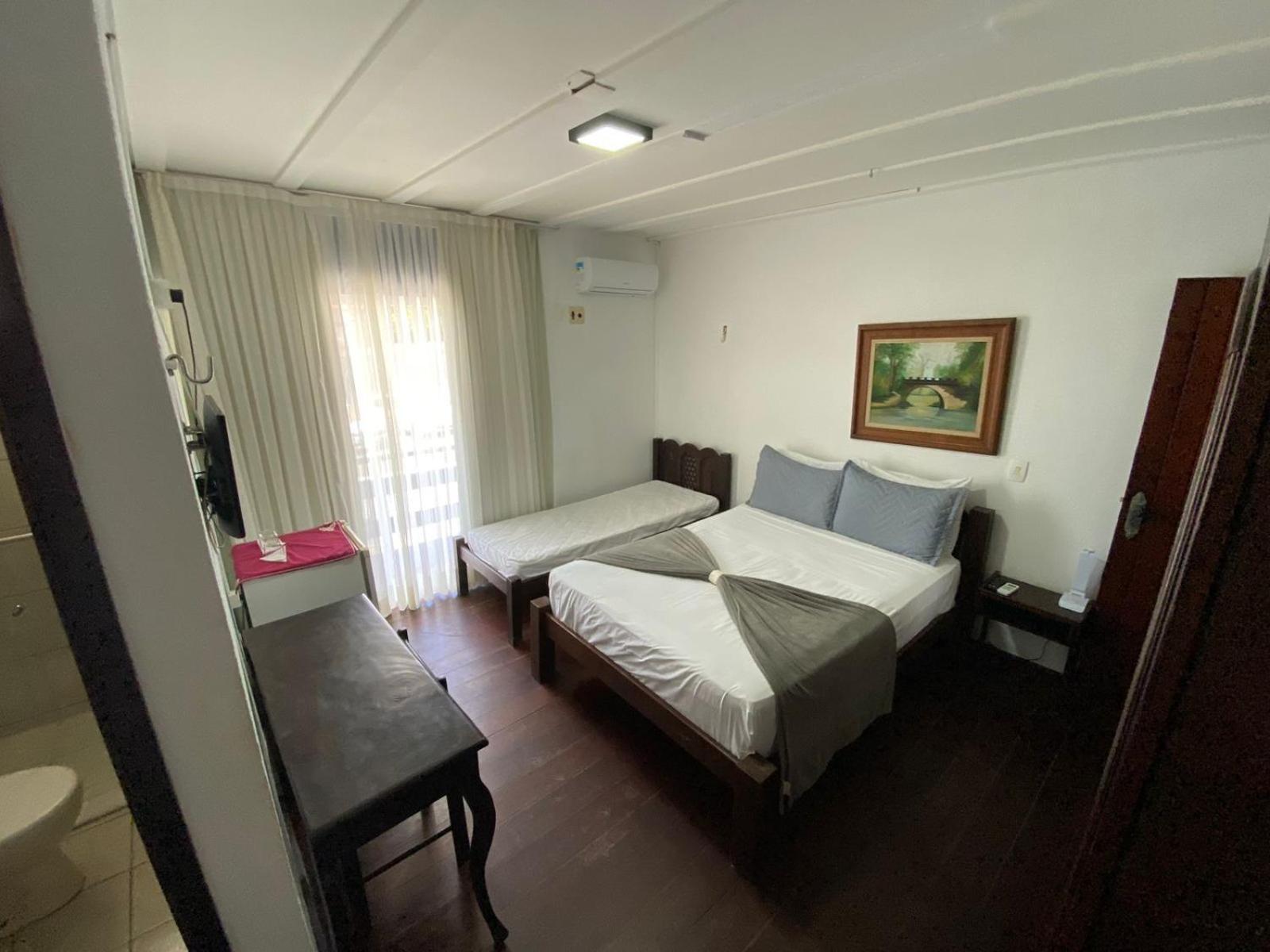 Quarto Duplo